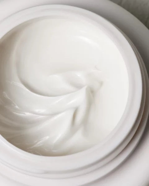 Authentic Beauty Concept Pliable Styling Paste 85ml — lifestyle image, view 2